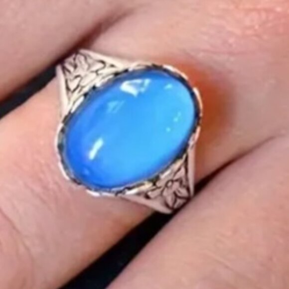 Vintage Flower Design - Boho Style Mood Stone - Color Changing Ring Stainless - Picture 3 of 6